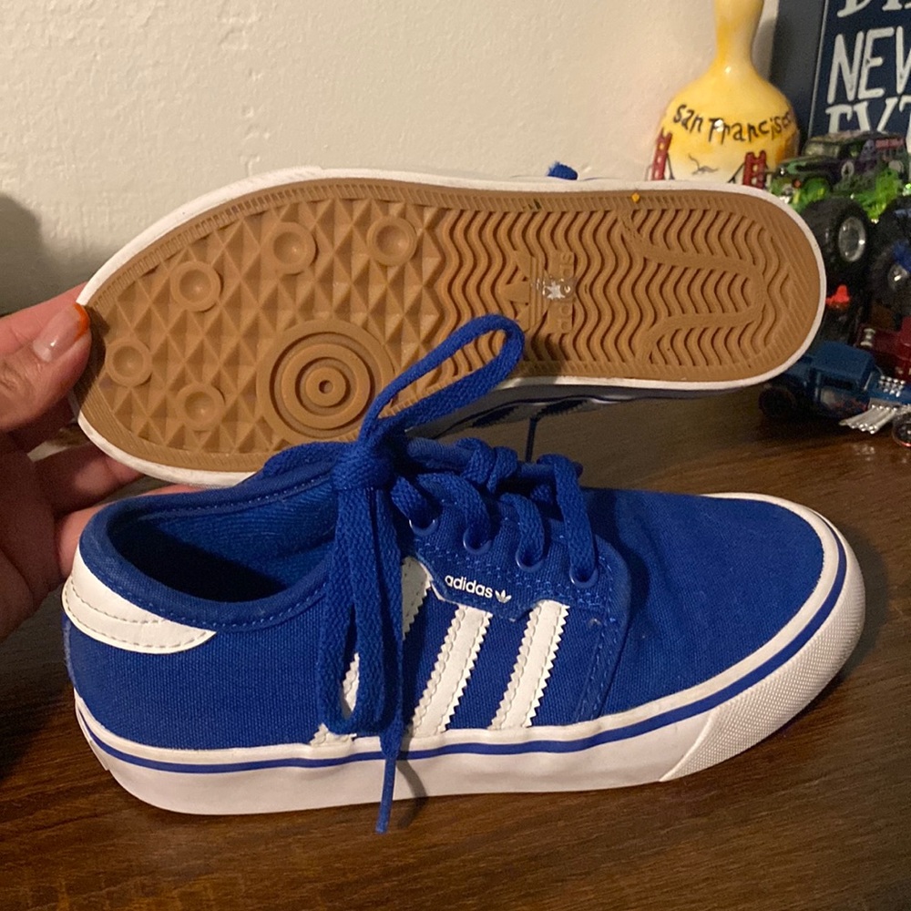 In excellent condition Boys adidas size 1